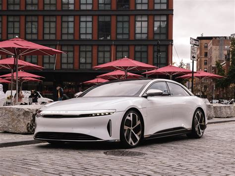 lucid air motors stock